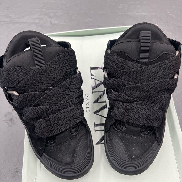LANVIN LACE UP SNEAKERS TRIPLE BLACK SIZE 38 comes with everything - Picture 3 of 4